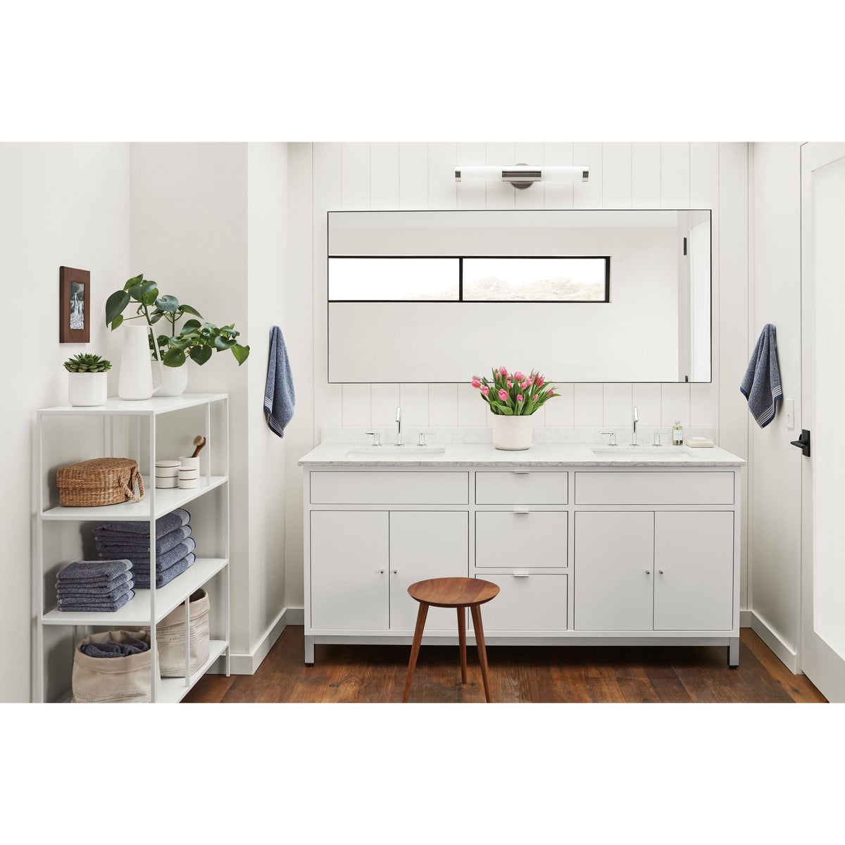 Modern Bookcase M8147