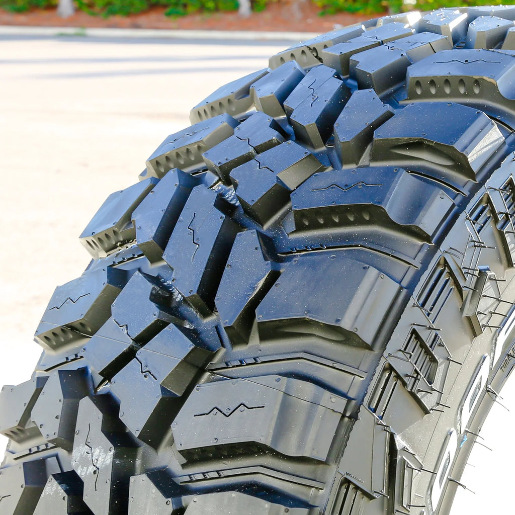 Mud Terrain Light Truck Tire B404019
