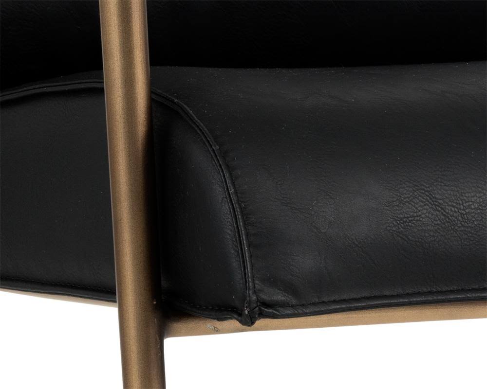 Vintage Black Armchair Q633348