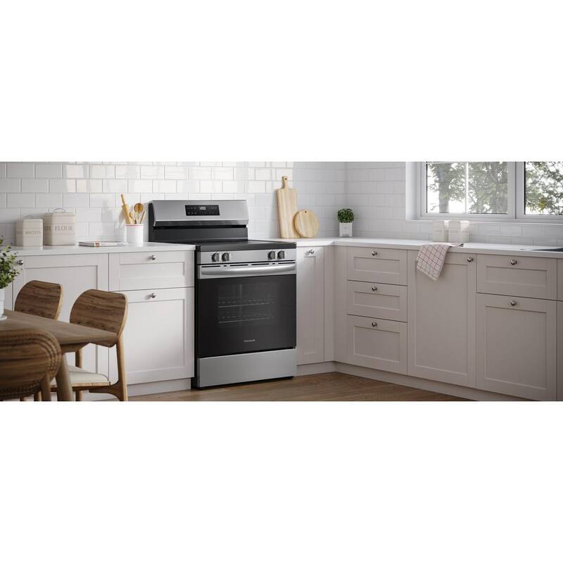 5 Element Freestanding Electric Range in Stainless Steel U25634