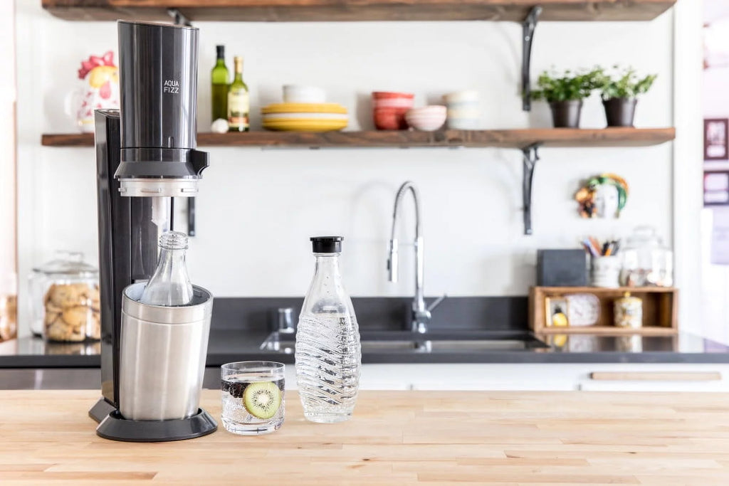 Black Sparkling Water Maker with Co2 and Glass Carafes U25753