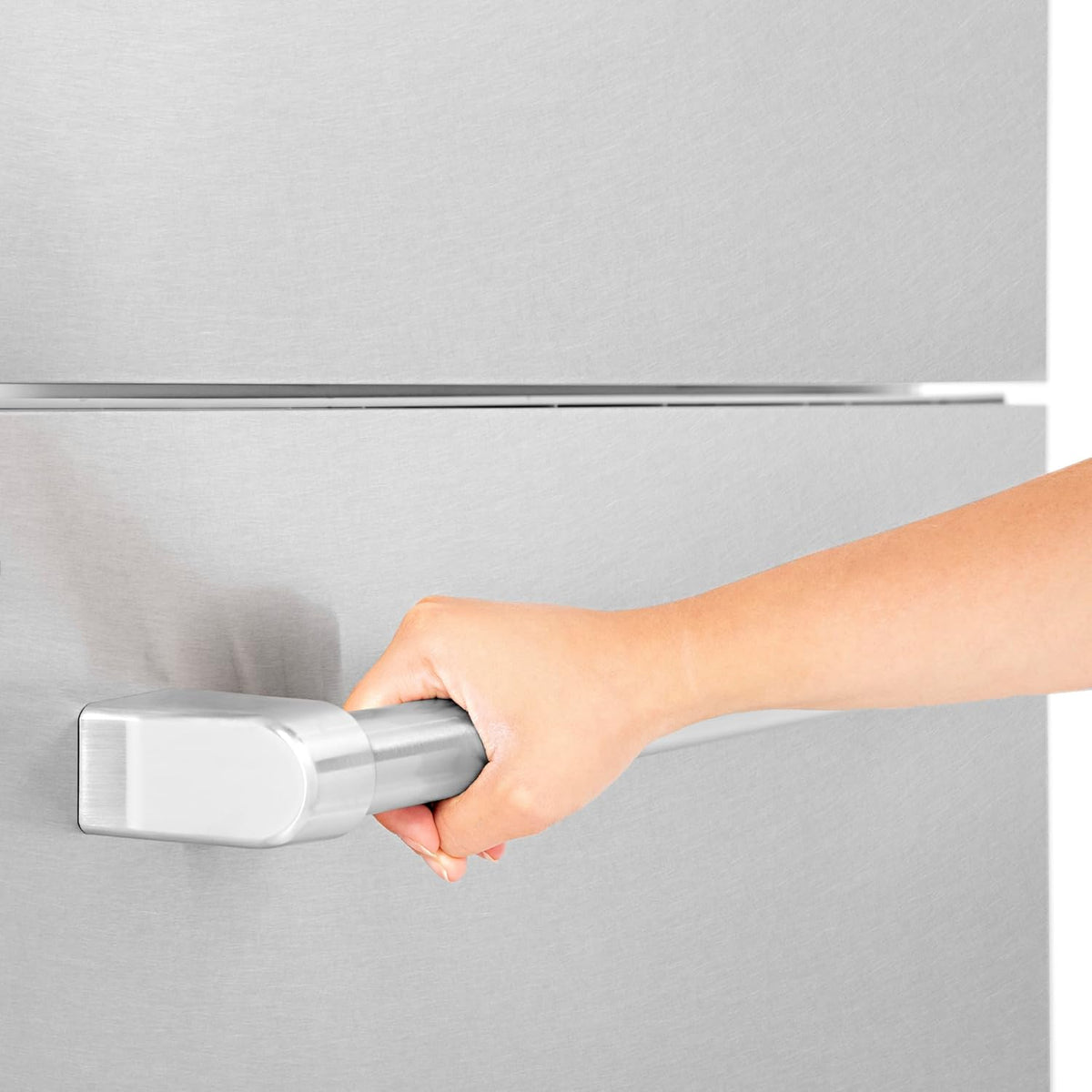 30" 16.1 cu. ft. Built-In 2-Door Bottom Freezer Refrigerator in Fingerprint Resistant Stainless Steel M89455