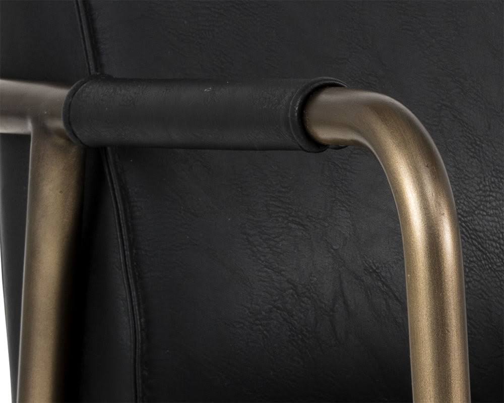 Vintage Black Armchair Q633348