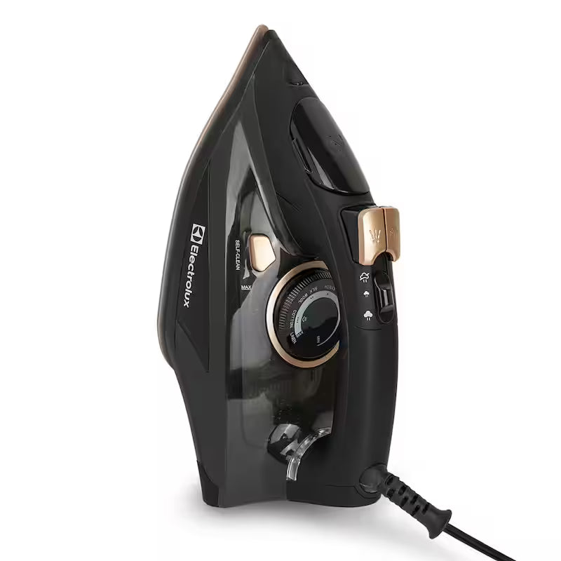 Black 1700-Watts Iron S144075