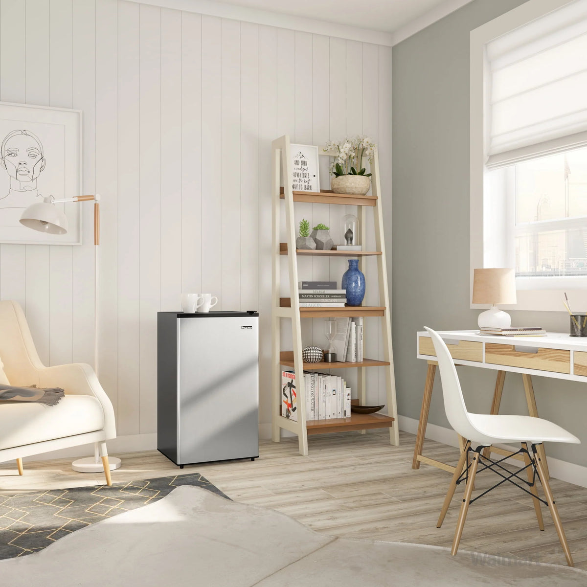 3.5 Cu Ft Mini Refrigerator with Freezer Q74517
