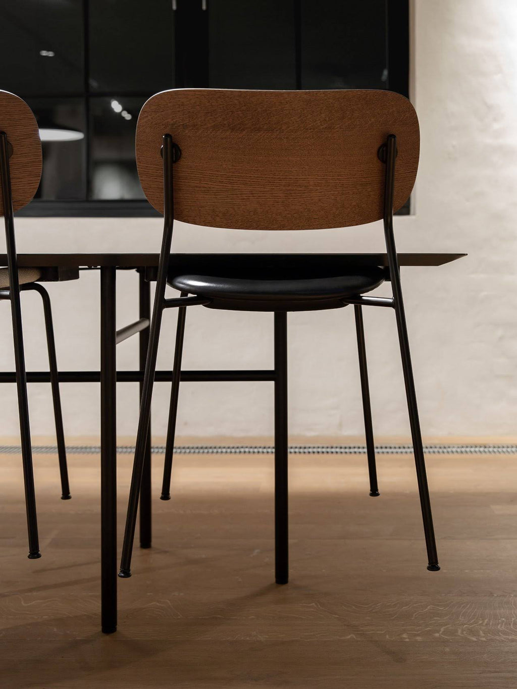 Dark Stained Oak Chair K44688